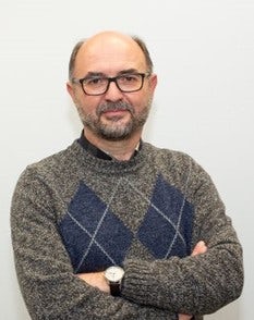 Carlos J.  Pardo Abad